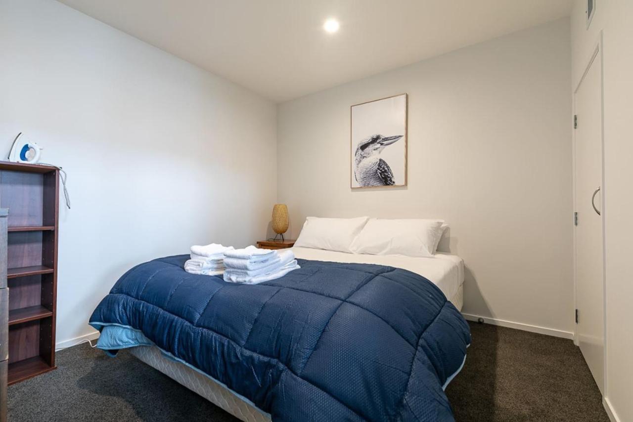 Roomy High-Ceiling Loft Apartment - Free Parking! 奥克兰 外观 照片